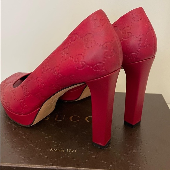 Gucci pumps. Worn maybe once. Very good condition.  Size 39. - Picture 6 of 10